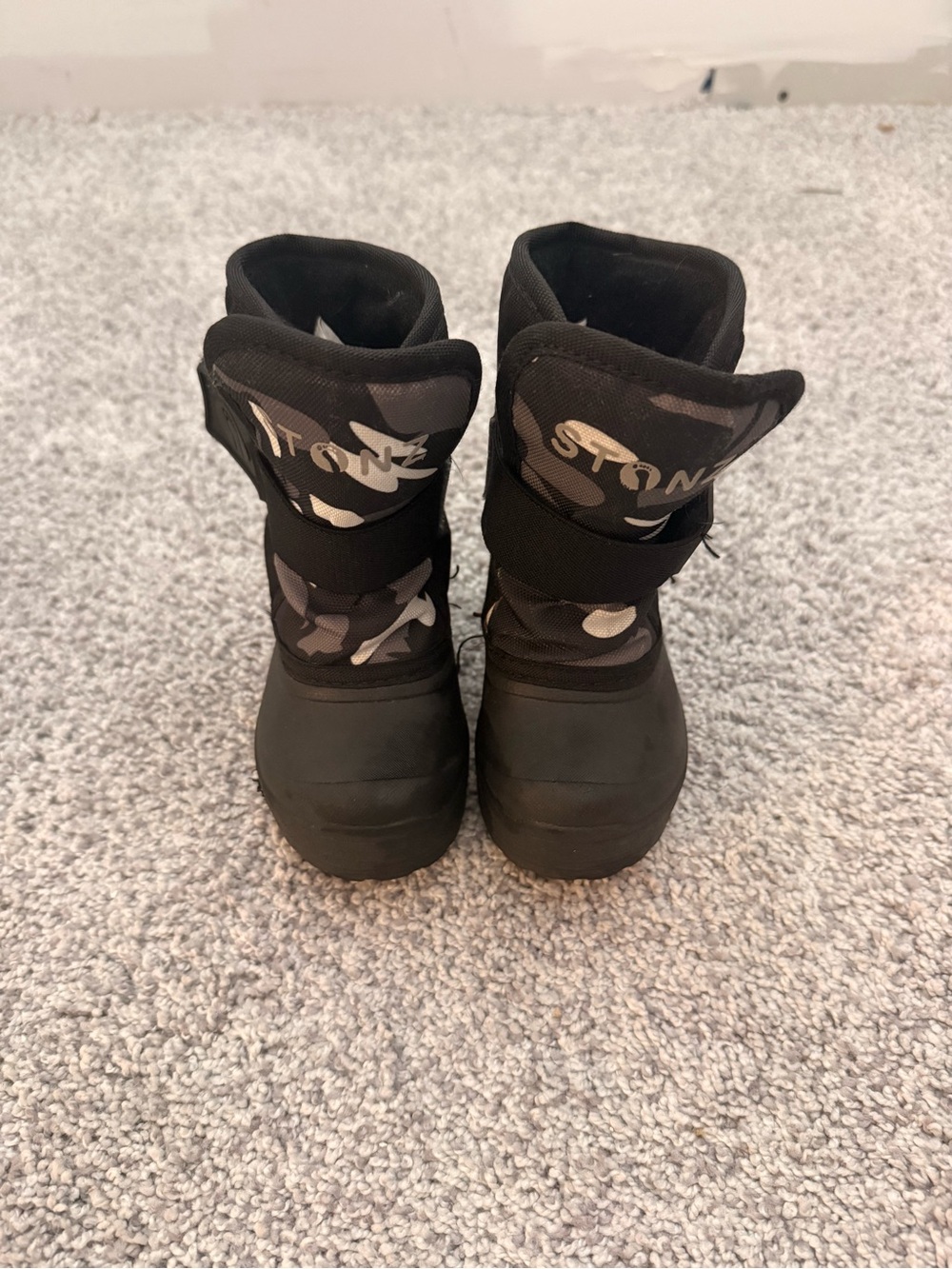 Stonz Black and Gray Camo Kids Snow Boots